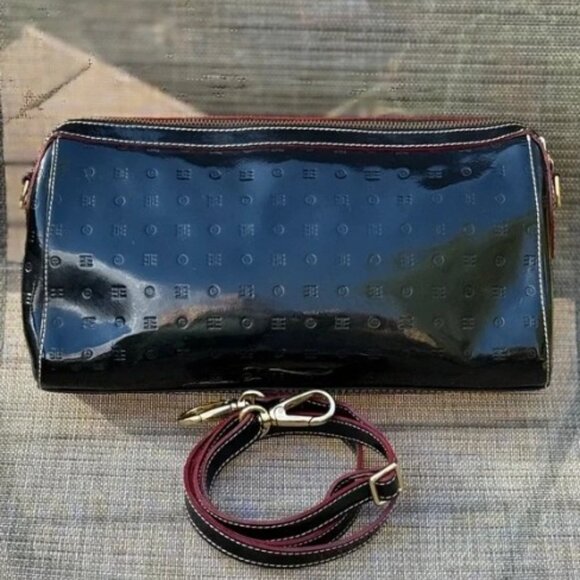 EUC Arcadia Patent Black Patent Leather with White Stitching - Picture 2 of 9